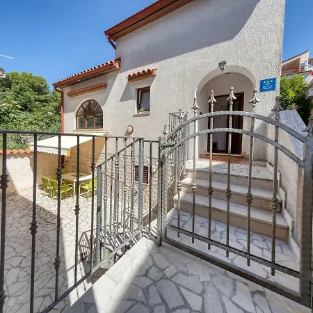 For Four Persons With Two Bedrooms Villa